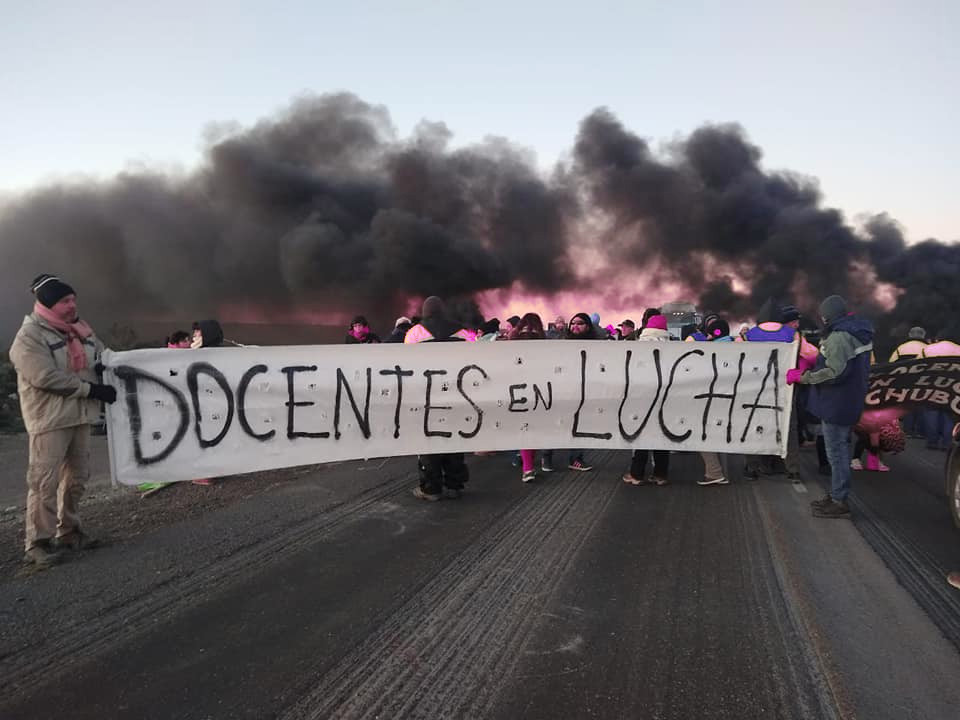 El salario docente quedó por debajo de la línea de la pobreza