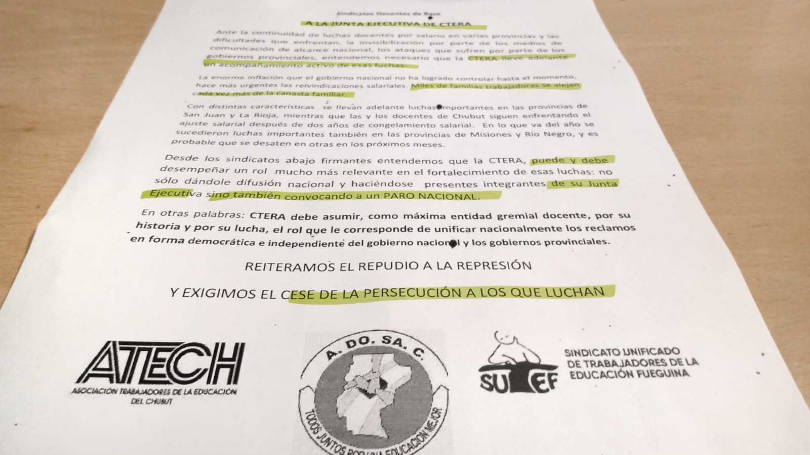 Sindicatos Docentes de Base A LA JUNTA EJECUTIVA DE CTERA