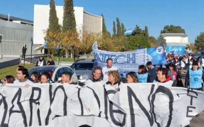 Desde marzo reclamamos un salario inicial de 200 mil